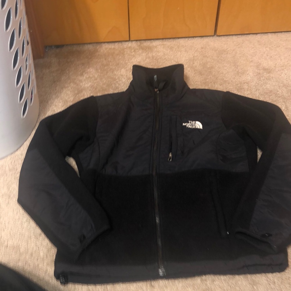North face jacket size small